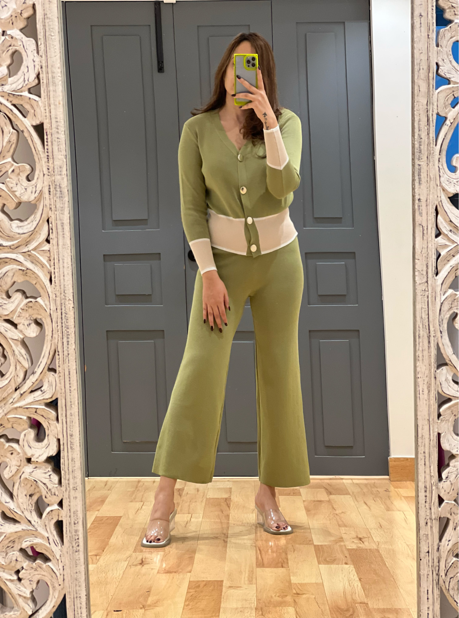 BE103CAF-401C-4BAD-AA32-B9E5F2348DBB