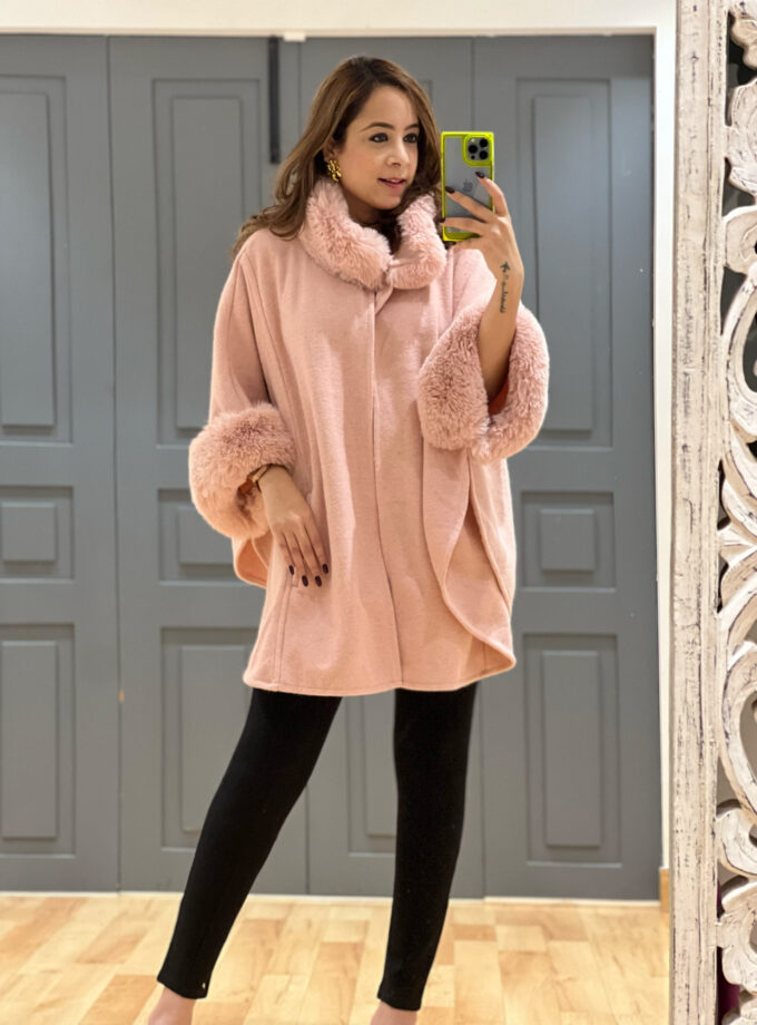 Dorma faux fur cape / kimono