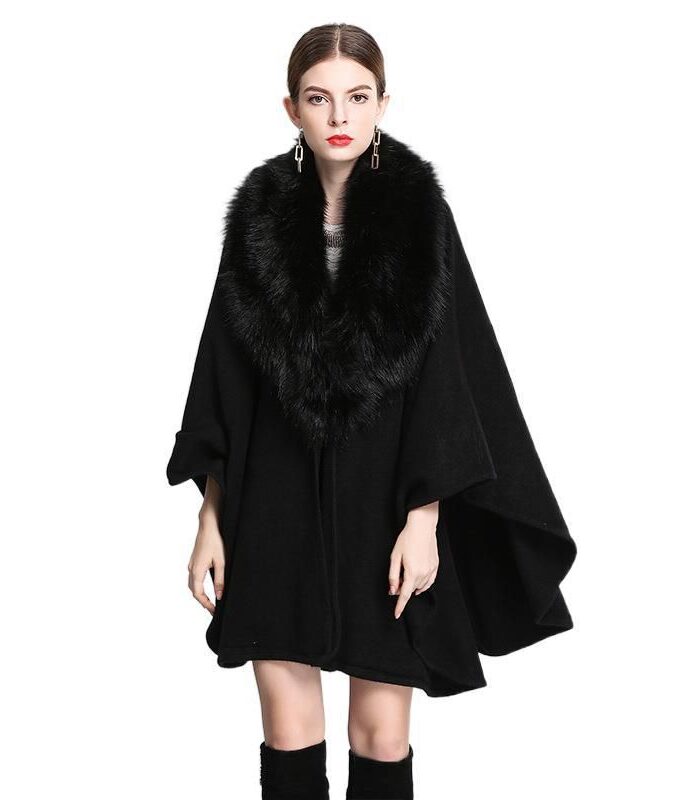 Fora faux fur cape / kimono