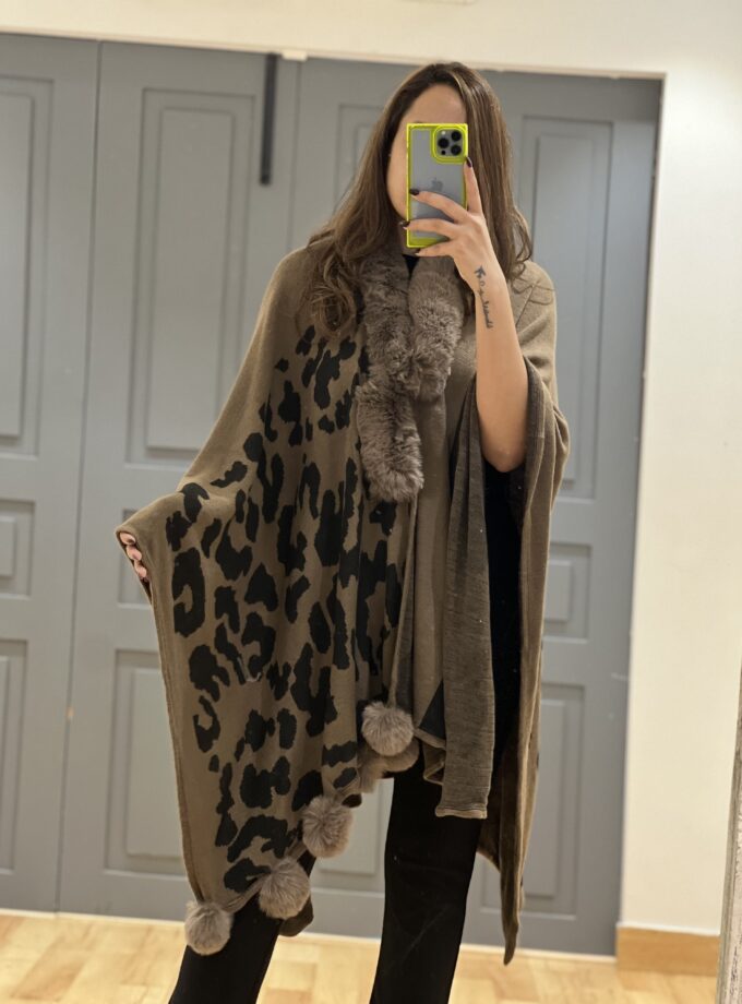 Printed Faux fur Cape - Kimono
