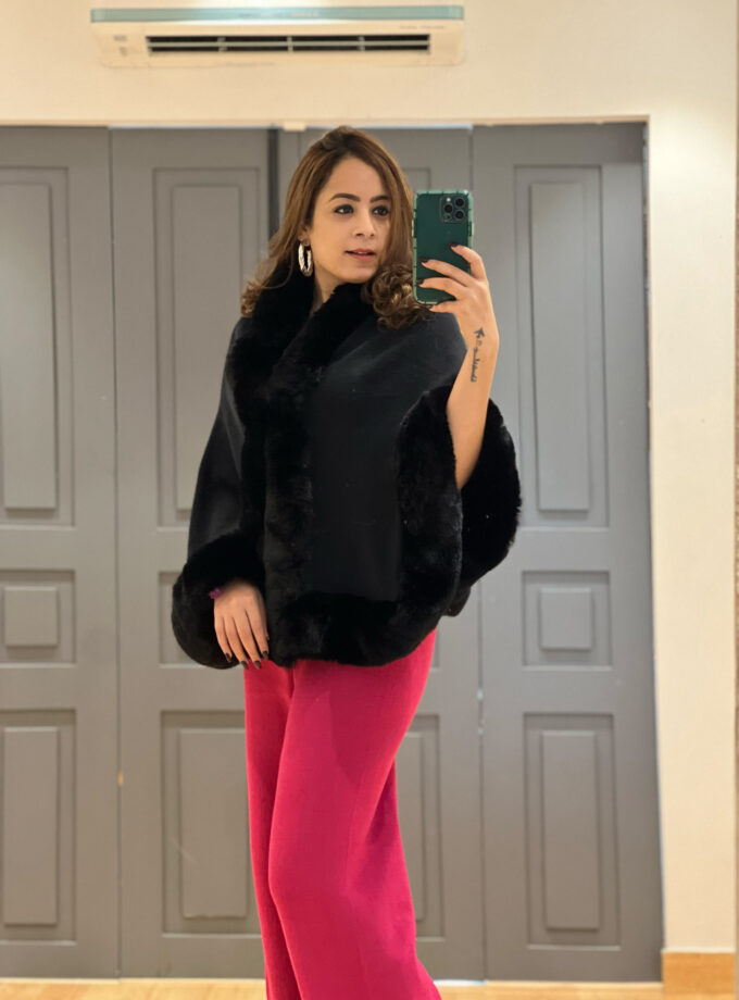 Ava faux fur cape - kimono
