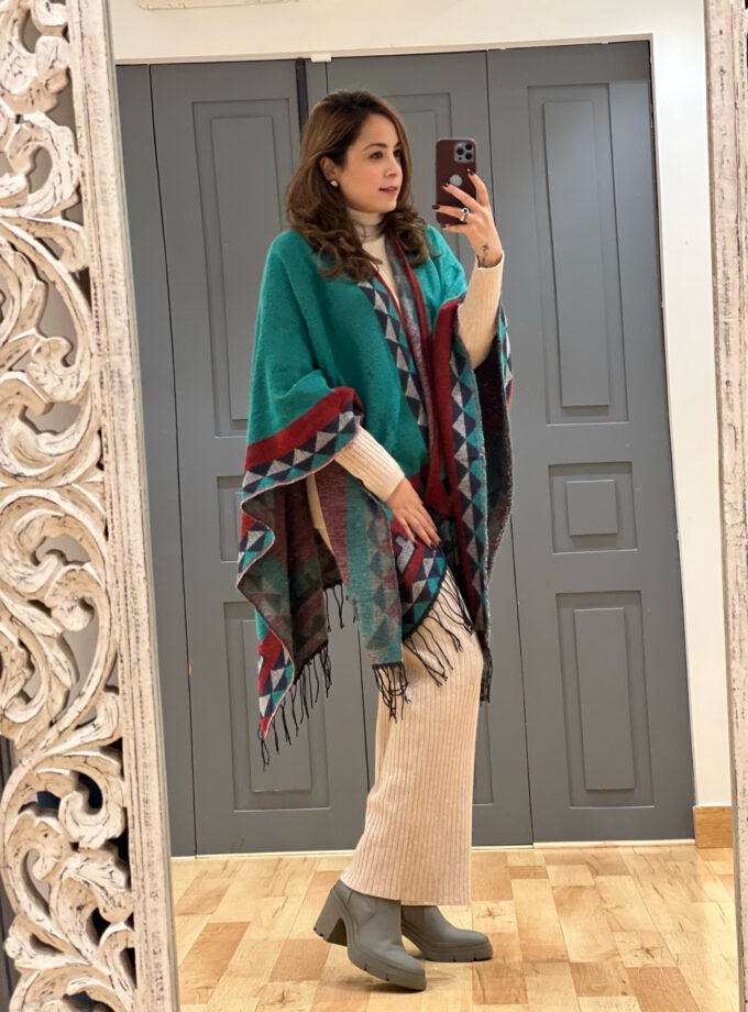 Jenny warm printed Wrap - Cape