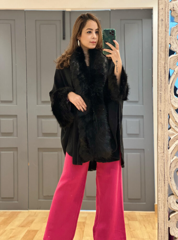 Elma faux fur cape - kimono