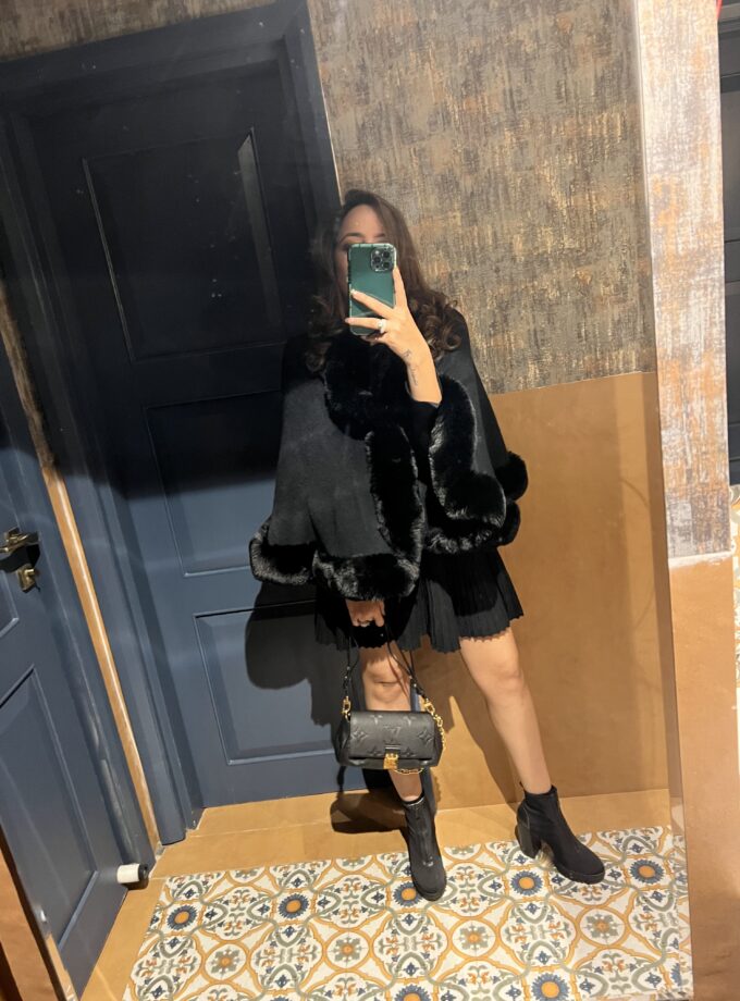 Ava faux fur cape - kimono