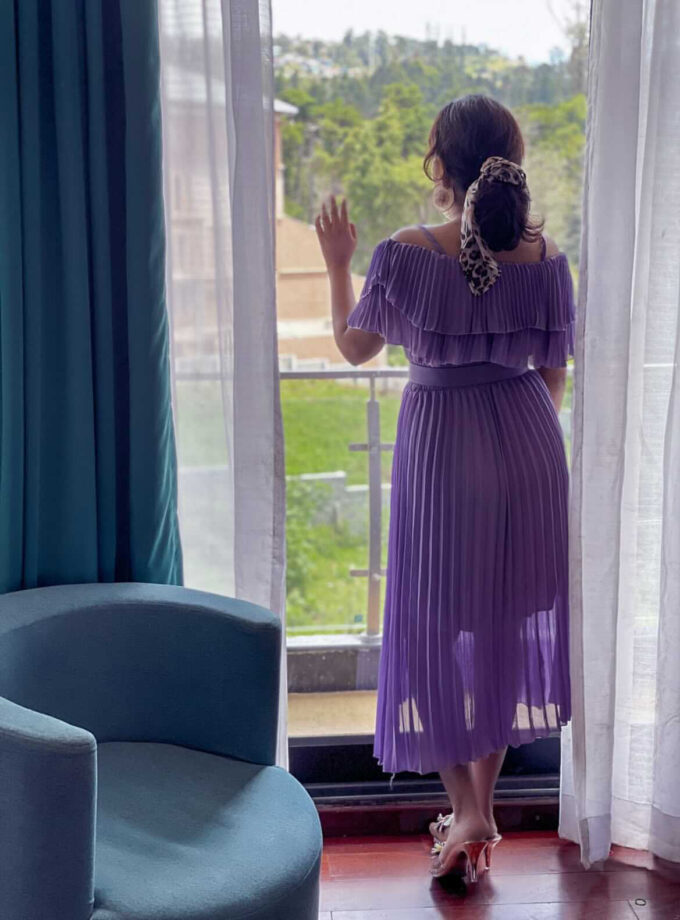 Miaanbo Pleated long Dress with belt