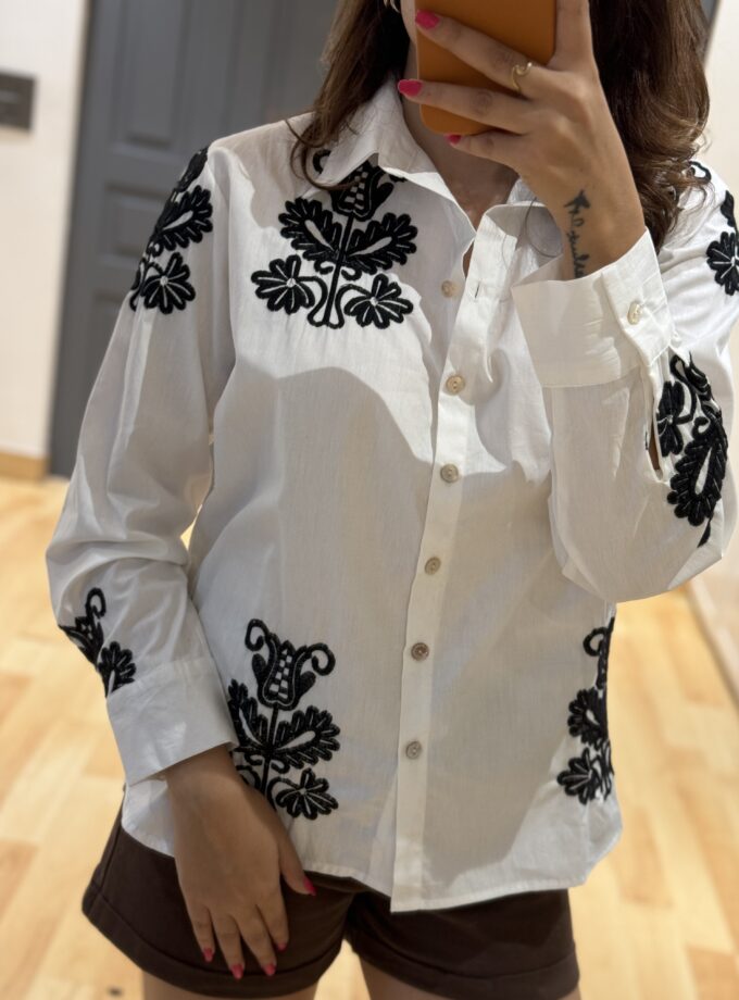 Gura Embroidered Shirt