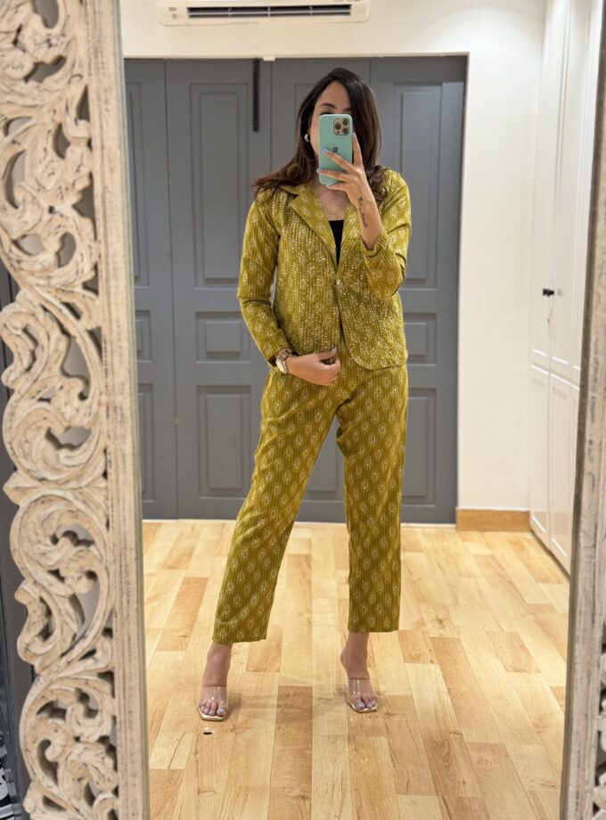 Della Sequin Coord set