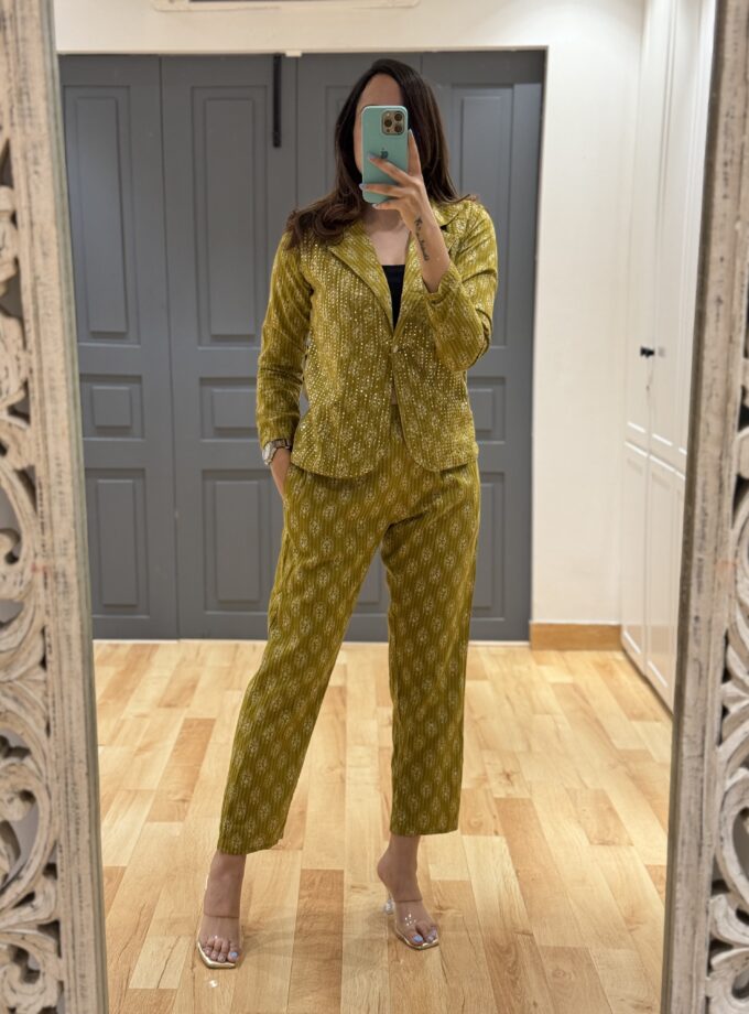 Della Sequin Coord set