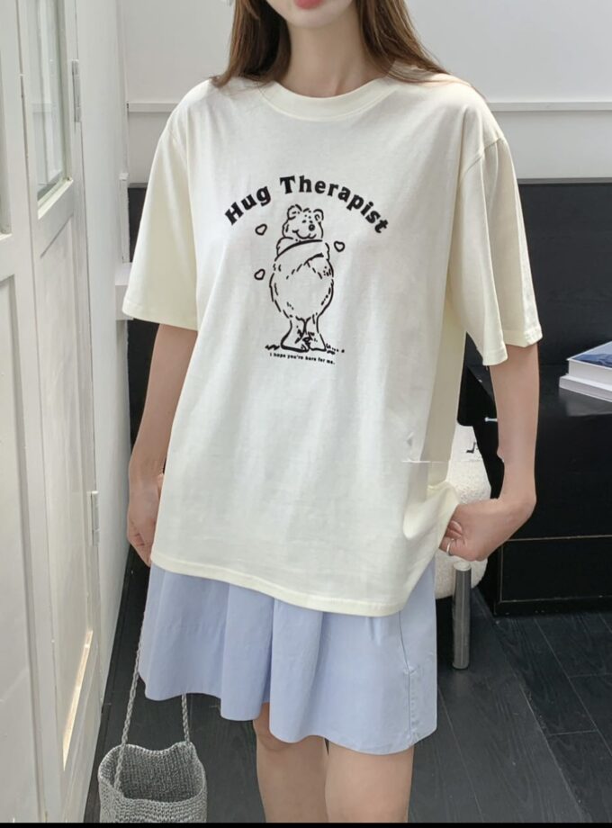 Hug therepist T-shirt