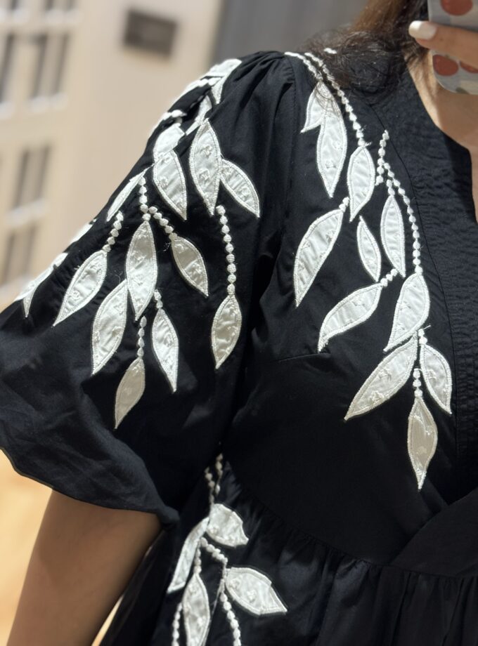 Hibris Embroidered Dress