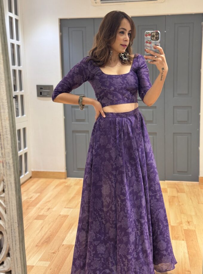 Levo Indo Western Bandhani Skirt & Top Set