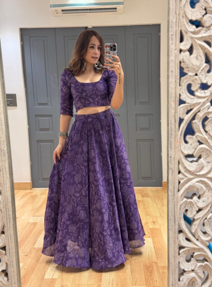 Levo Indo Western Bandhani Skirt & Top Set