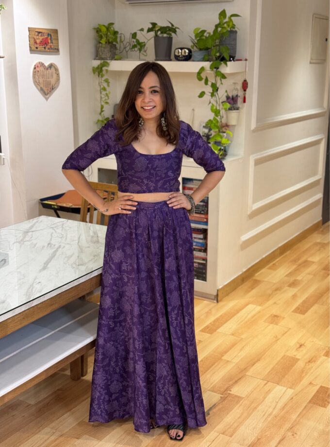 Levo Indo Western Bandhani Skirt & Top Set