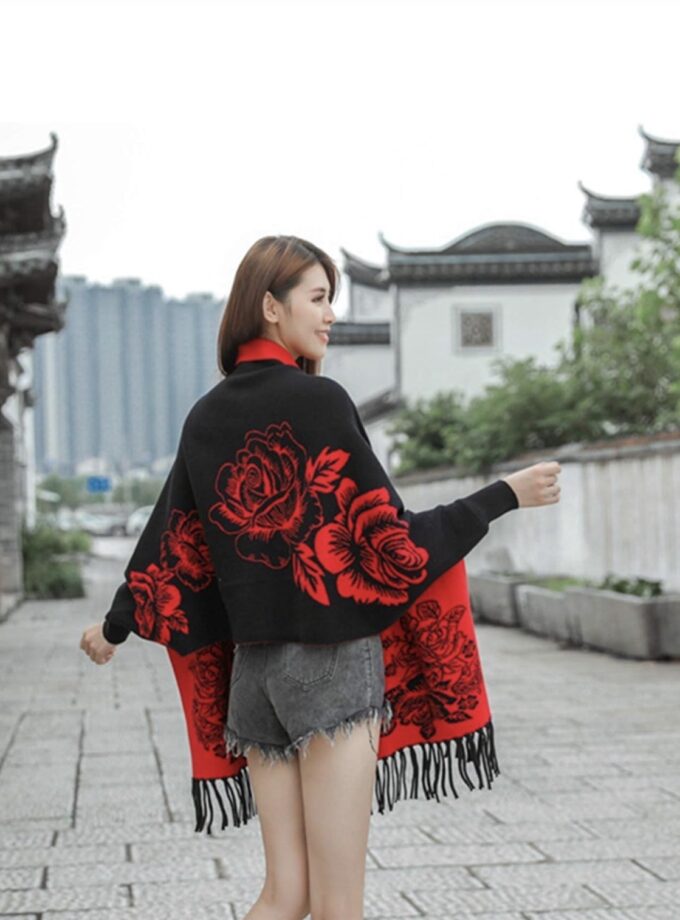 Lorna printed Wrap With Sleeves