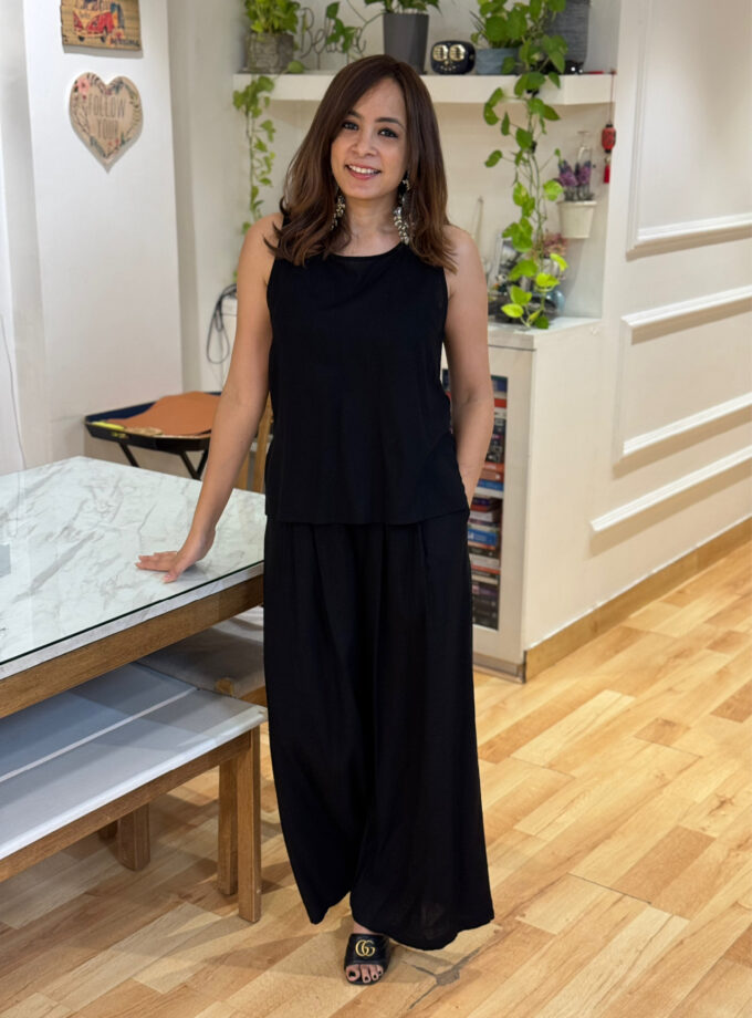 Perul Linen Coord Set With Detachable Scarf